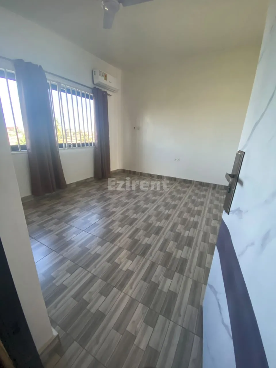 Semi Furnished 2-Bedroom Apartment - Flexible Rent Payments, photo 5