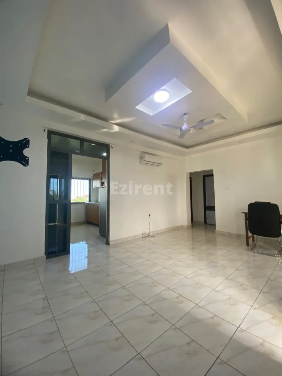 Semi Furnished 2-Bedroom Apartment - Flexible Rent Payments, photo 2