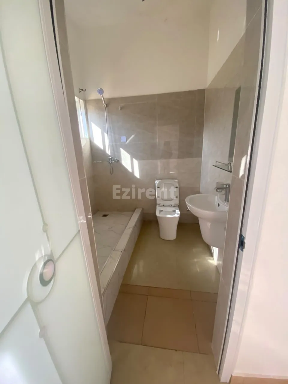 Furnished Studio Apartment, photo 7